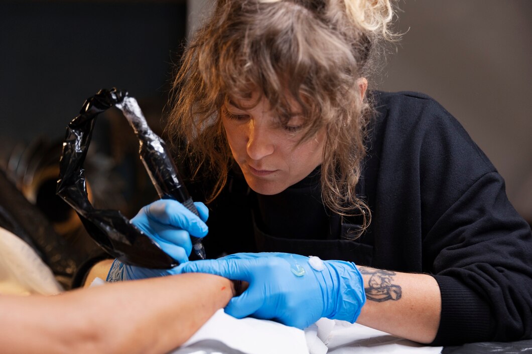 Jak dbać o skórę po zrobieniu tatuażu – praktyczne porady