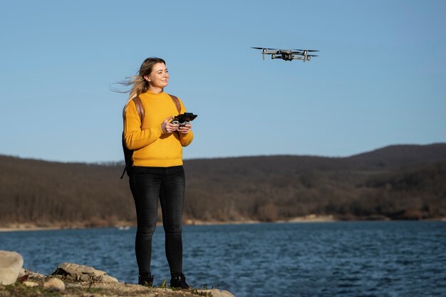 Jak przygotować się do pierwszego lotu z widokiem na żywo: Praktyczne porady dla początkujących pilotów dronów